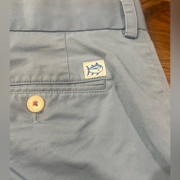 Southern Tide 1 Channel Marker 8inch short light blue size 36 golfing outdoor - Picture 2 of 8